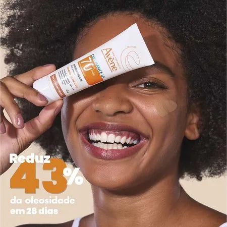 Kit Gel de Limpeza Facial + Creme Acelerador Avène + Protetor Solar Facial Com Cor Antioleosidade UV FPS70 + Eau Thermale Avène Água Termal - Imagem 7